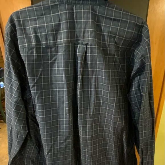 🌸🌸 RedHead Men's Navy Plaid Button Down Shirt - Picture 3 of 3